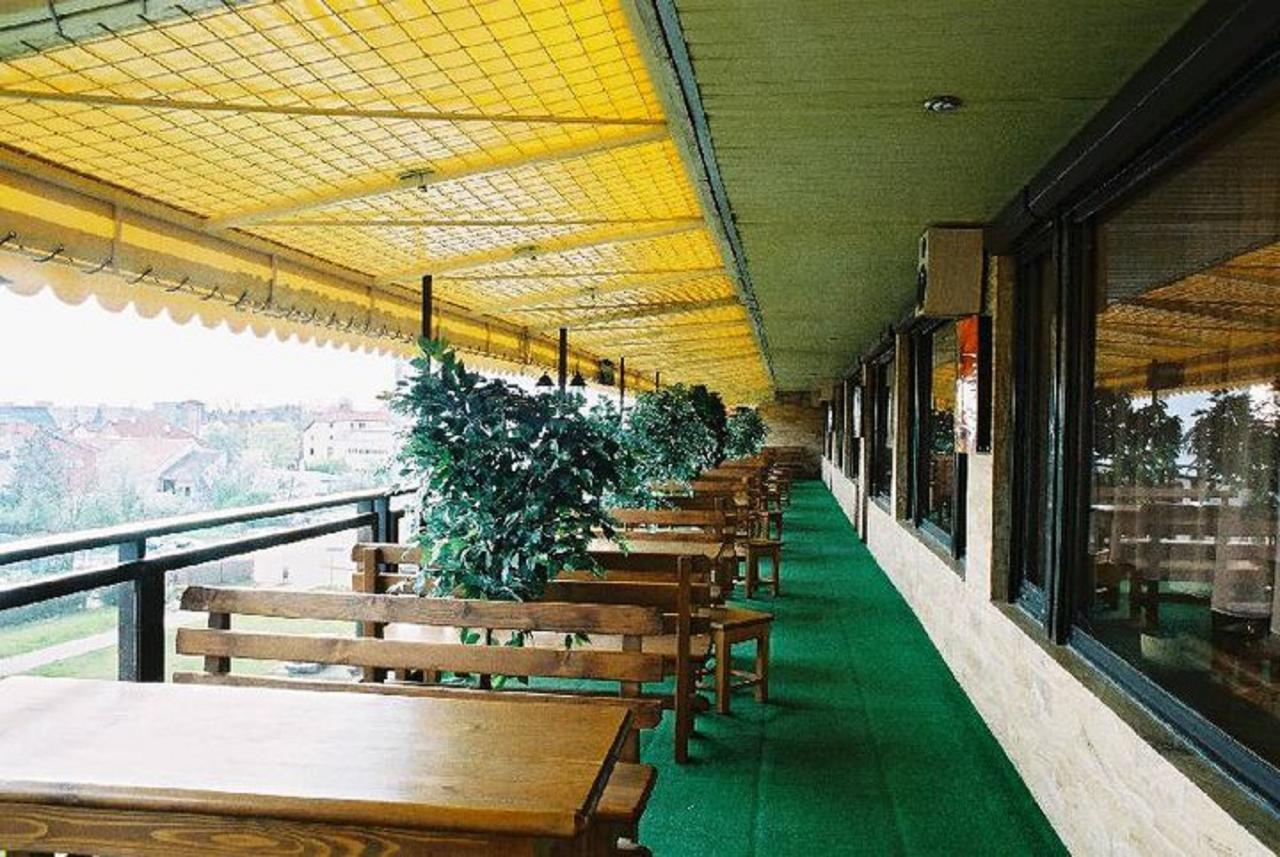 Hotel Satelit Piest'any Ngoại thất bức ảnh